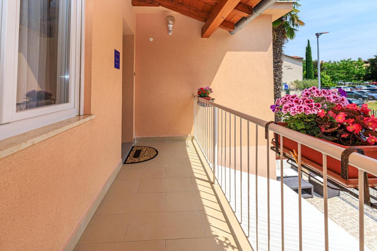 Genoa Rooms Poreč Exterior foto