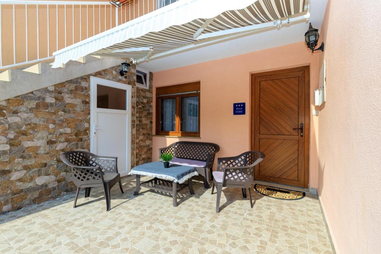 Genoa Rooms Poreč Exterior foto